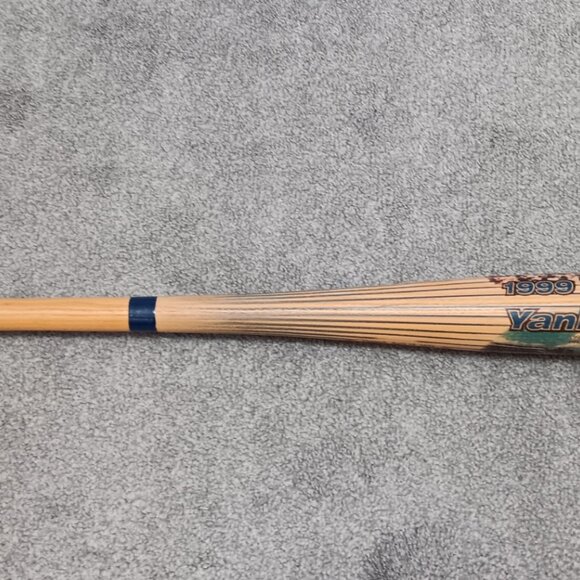 RARE 1999 New York Yankees World Series Champions Bat - Picture 6 of 6